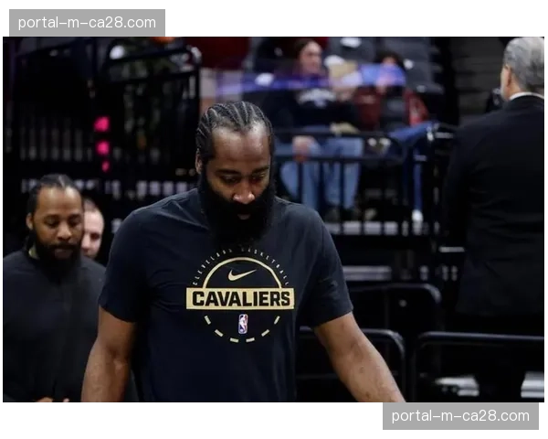 骑士与魔术关键卡位战，两队均以顶级防守与缓慢节奏著称